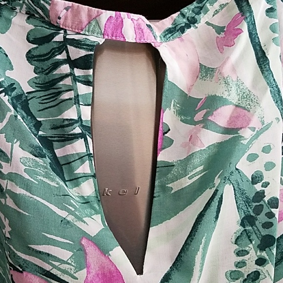 Top - Picture 3 of 4